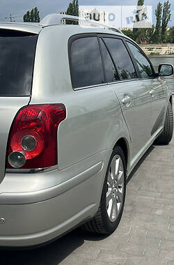 Универсал Toyota Avensis 2008 в 
