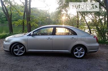 Хетчбек Toyota Avensis 2007 в Дніпрі