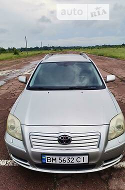 Универсал Toyota Avensis 2005 в Середине-Буде