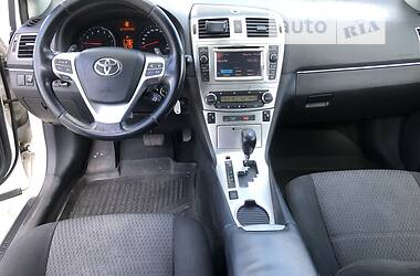 Универсал Toyota Avensis 2013 в Косове