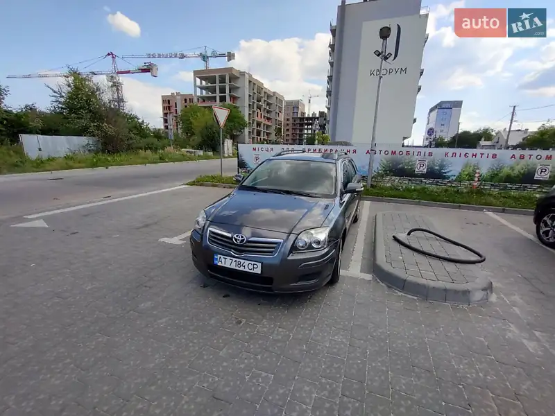Универсал Toyota Avensis 2008 в 