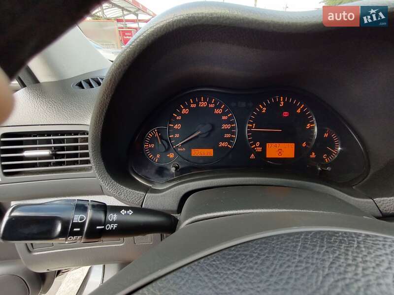 Универсал Toyota Avensis 2008 в Львове