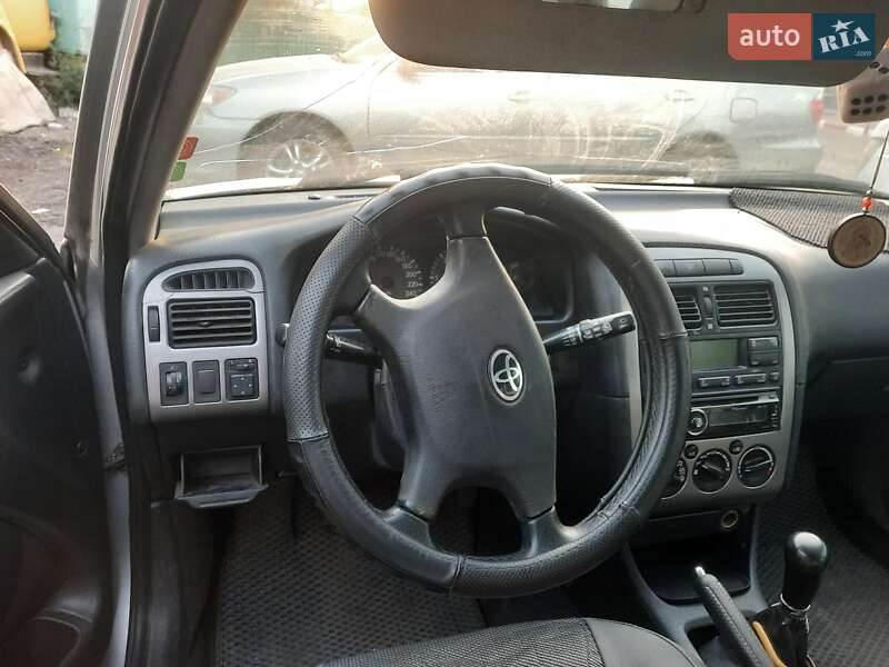 Универсал Toyota Avensis 2003 в Одессе