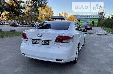 Седан Toyota Avensis 2010 в Броварах