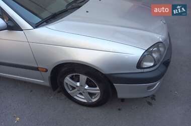 Седан Toyota Avensis 1998 в Одессе