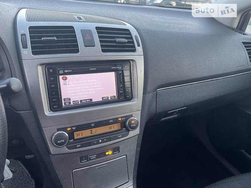 Універсал Toyota Avensis 2010 в Львові