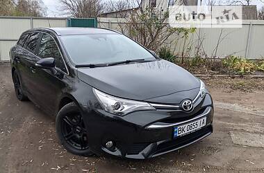 Універсал Toyota Avensis 2016 в Броварах