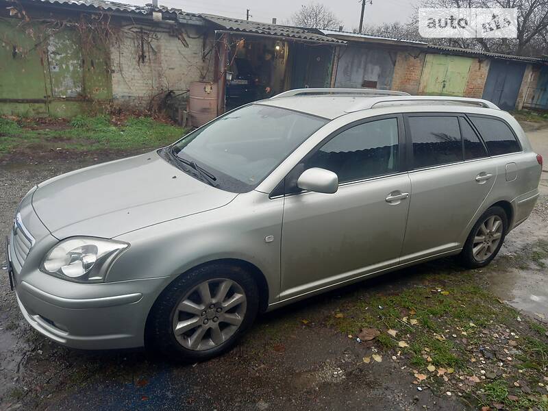 Toyota Avensis 2004
