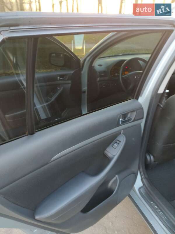 Универсал Toyota Avensis 2008 в Первомайске