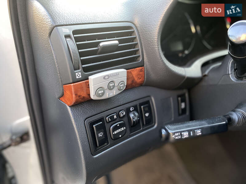 Седан Toyota Avensis 2004 в Виннице