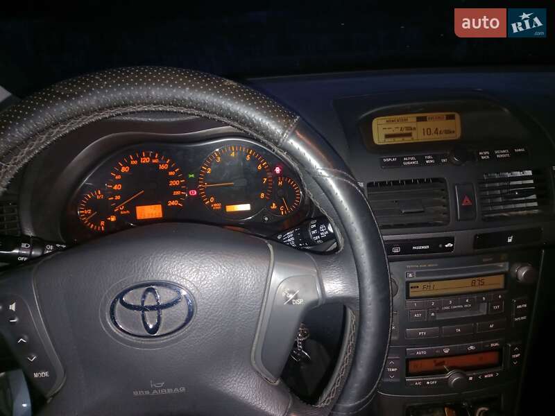 Универсал Toyota Avensis 2004 в Виннице