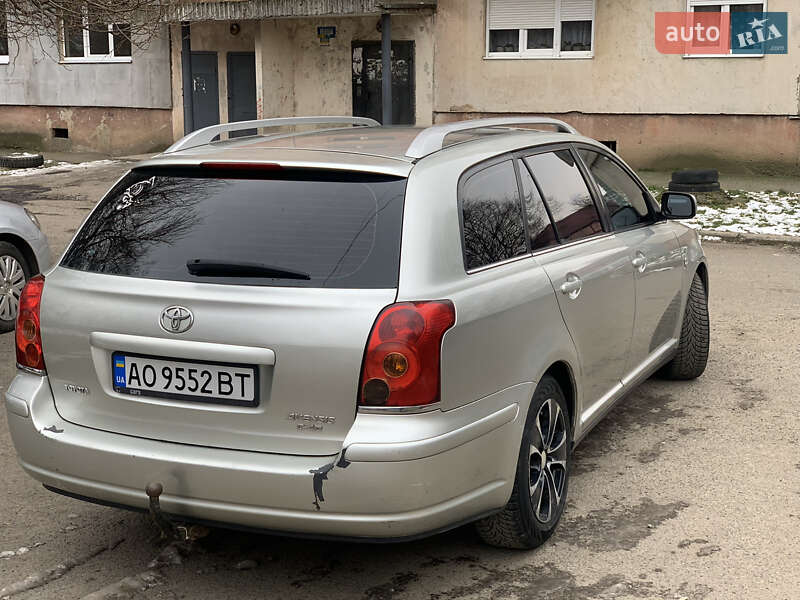 Универсал Toyota Avensis 2005 в Мукачево