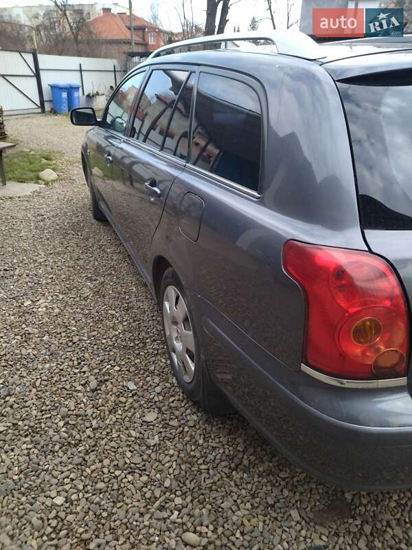 Универсал Toyota Avensis 2006 в Коломые