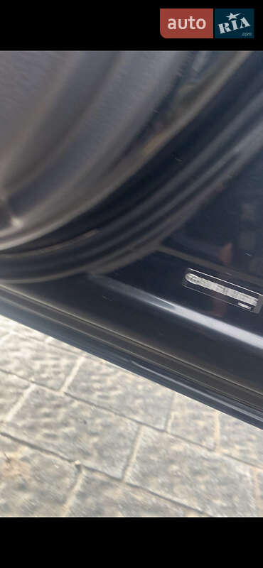 Седан Toyota Avensis 2005 в Самборе