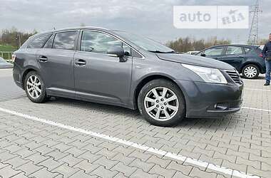 Універсал Toyota Avensis 2010 в Львові