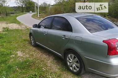 Седан Toyota Avensis 2008 в Львові