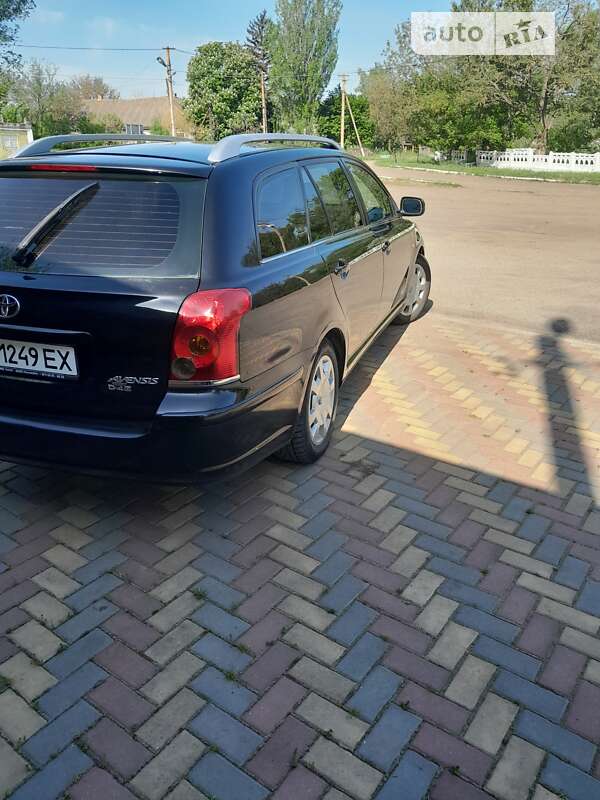 Універсал Toyota Avensis 2003 в Вознесенську