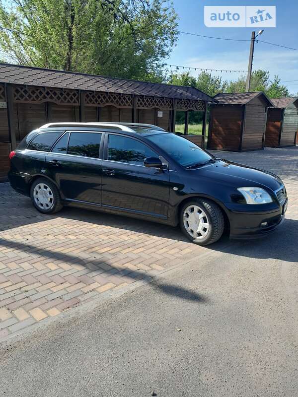 Універсал Toyota Avensis 2003 в Вознесенську