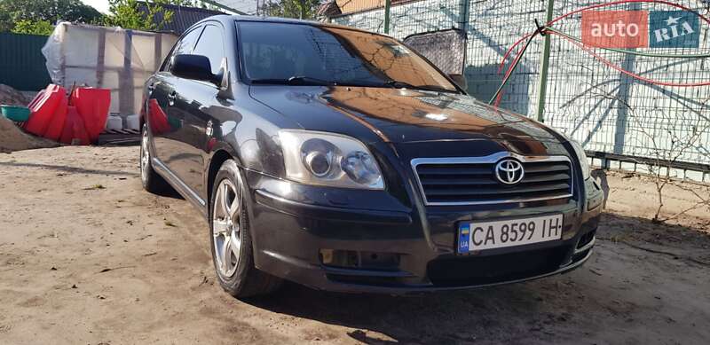 Toyota Avensis 2004