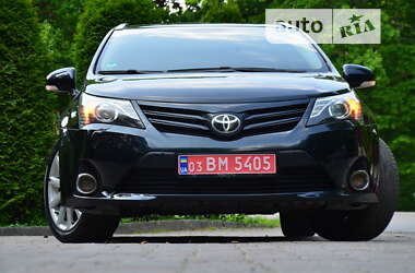 Універсал Toyota Avensis 2014 в Дрогобичі