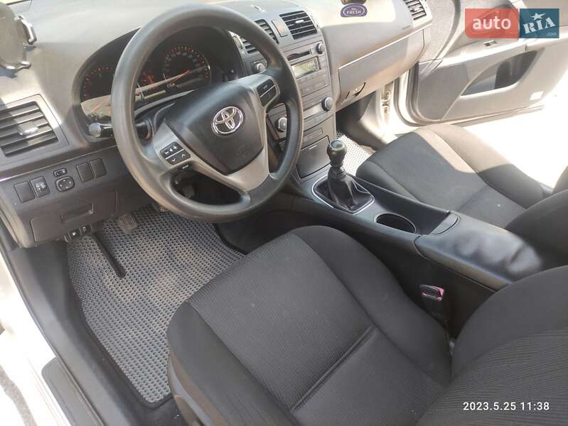 Универсал Toyota Avensis 2009 в Литине фото 10 Универсал Toyota Avensis 2009 в Литине