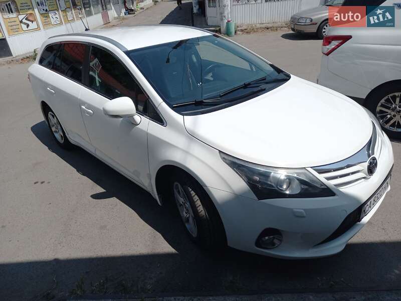 Универсал Toyota Avensis 2012 в Черкассах