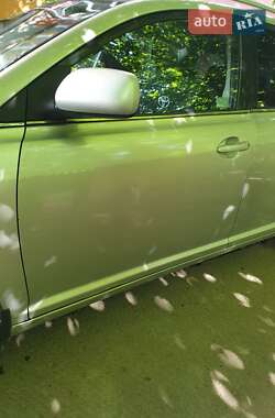 Универсал Toyota Avensis 2003 в 