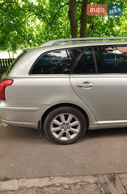 Универсал Toyota Avensis 2003 в 