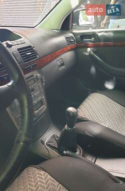 Универсал Toyota Avensis 2003 в 