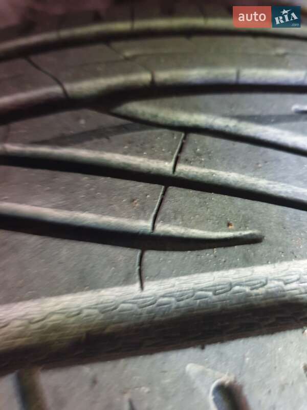 Універсал Toyota Avensis 2003 в Чорткові