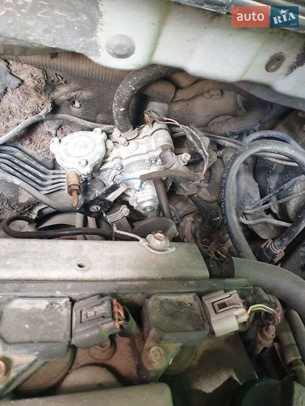 Універсал Toyota Avensis 2003 в Чорткові