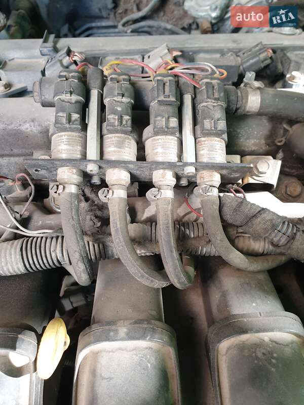 Універсал Toyota Avensis 2003 в Чорткові