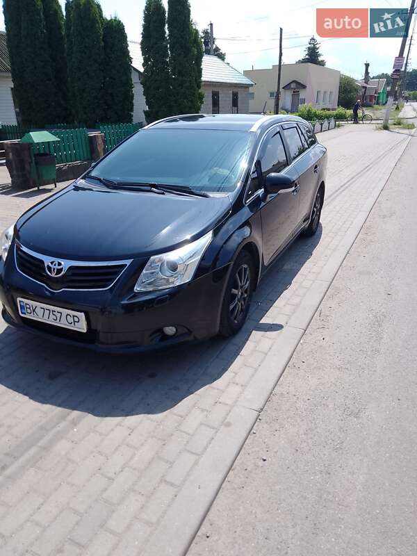 Универсал Toyota Avensis 2011 в Надворной фото 13 Универсал Toyota Avensis 2011 в Надворной