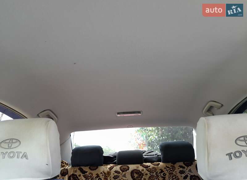 Седан Toyota Avensis 2003 в Запоріжжі