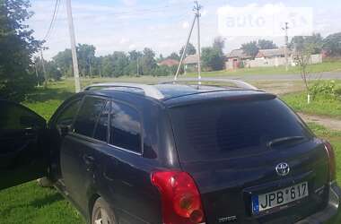 Универсал Toyota Avensis 2004 в Белополье