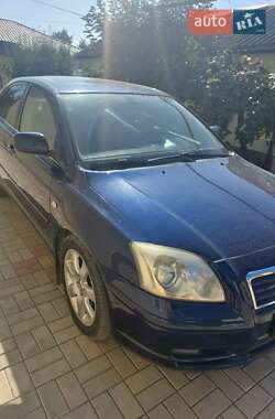 Седан Toyota Avensis 2004 в 