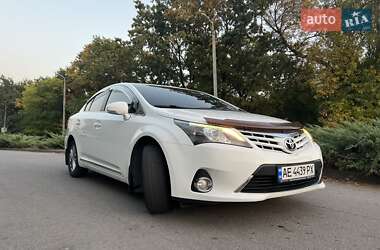 Седан Toyota Avensis 2012 в Днепре