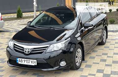 Седан Toyota Avensis 2015 в 