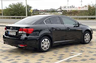 Седан Toyota Avensis 2015 в 