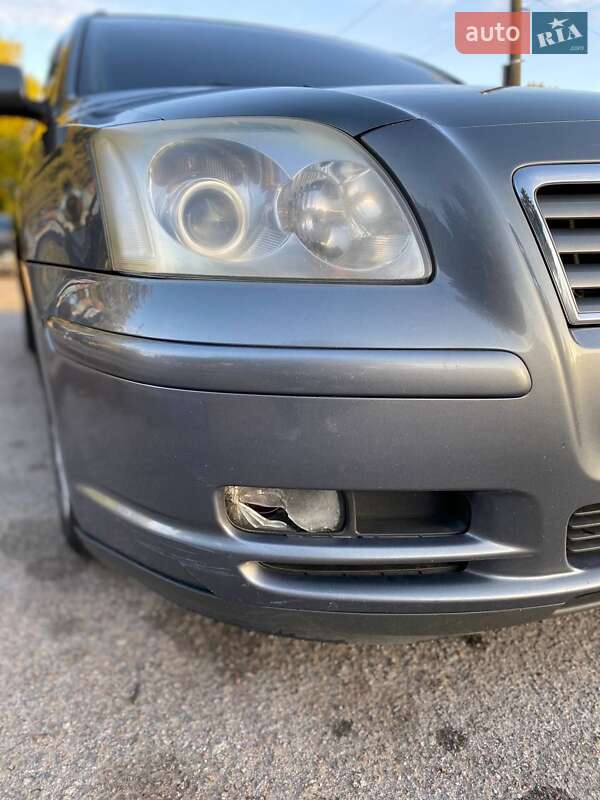 Универсал Toyota Avensis 2003 в Житомире