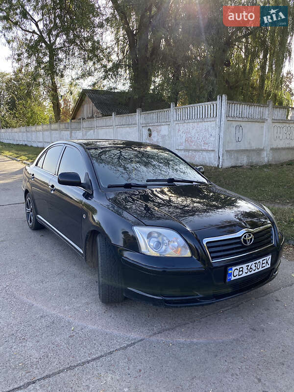 Седан Toyota Avensis 2004 в Прилуках