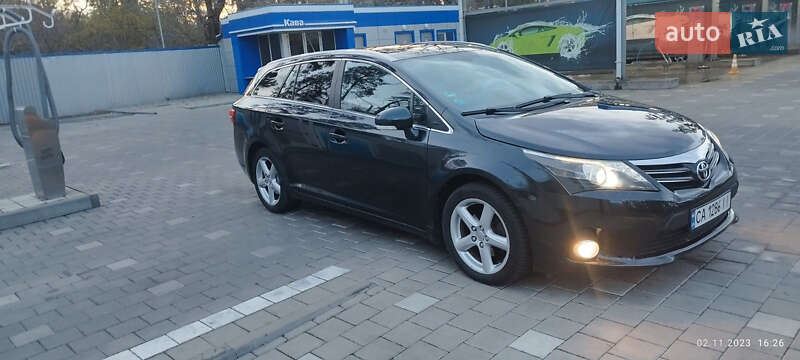 Универсал Toyota Avensis 2011 в Умани