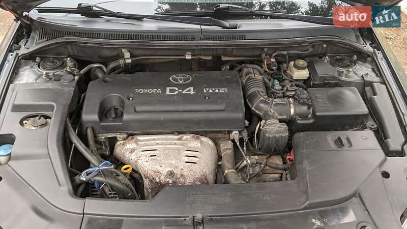 Универсал Toyota Avensis 2005 в Луцке