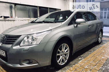 Седан Toyota Avensis 2010 в Одессе