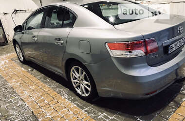 Седан Toyota Avensis 2010 в Одессе