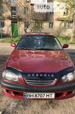 Седан Toyota Avensis 1998 в Одессе