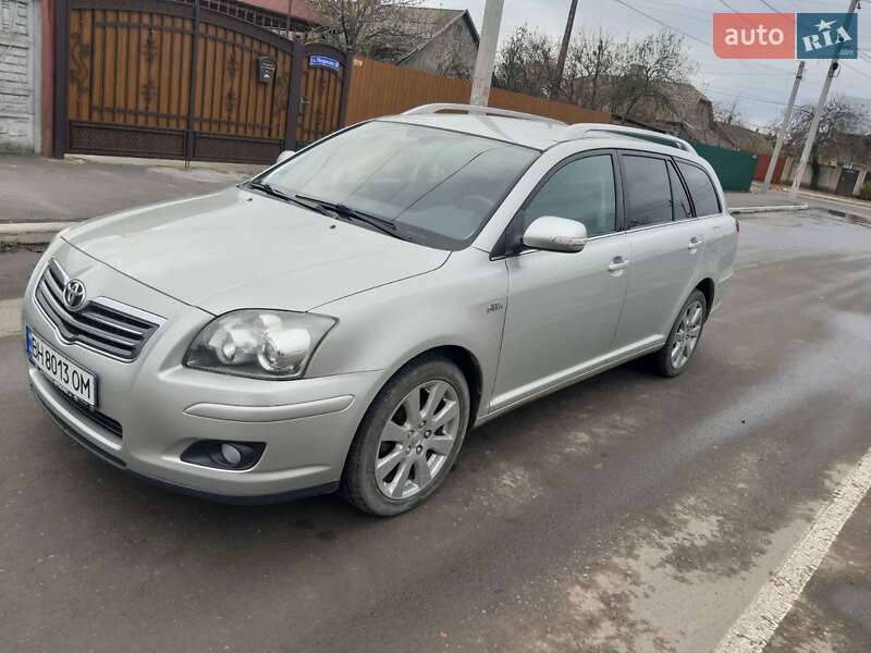 Універсал Toyota Avensis 2008 в Ізмаїлі
