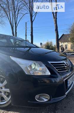 Универсал Toyota Avensis 2011 в Калуше