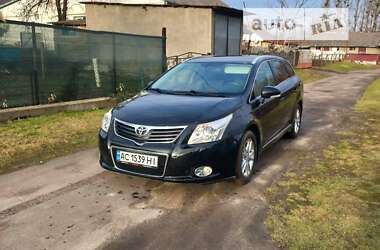 Универсал Toyota Avensis 2011 в Горохове