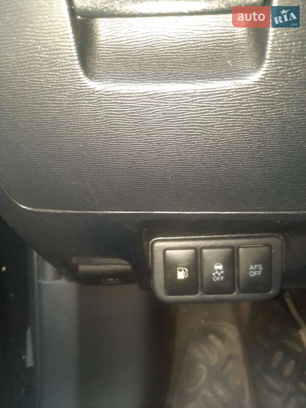 Універсал Toyota Avensis 2013 в Ізмаїлі